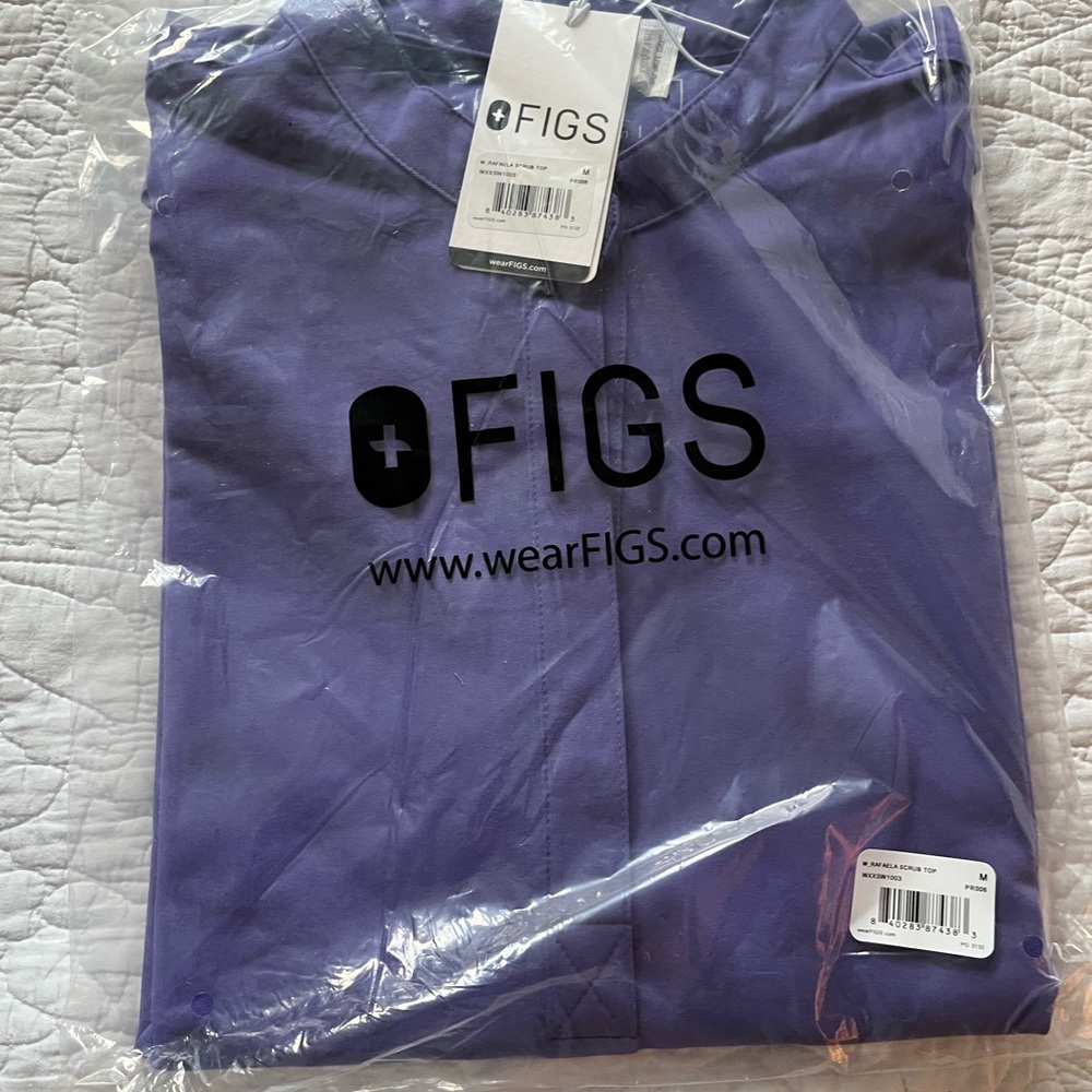 Figs scrubs